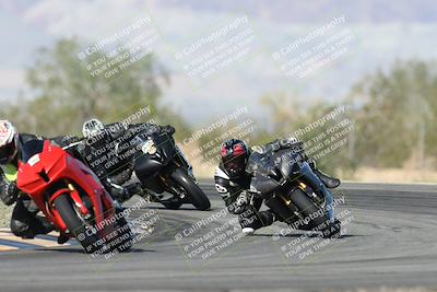 media/Nov-16-2025-Race Pace (Sun) [[8c5fa54630]]/Verified Riders/2-Turn 7 (945am)/